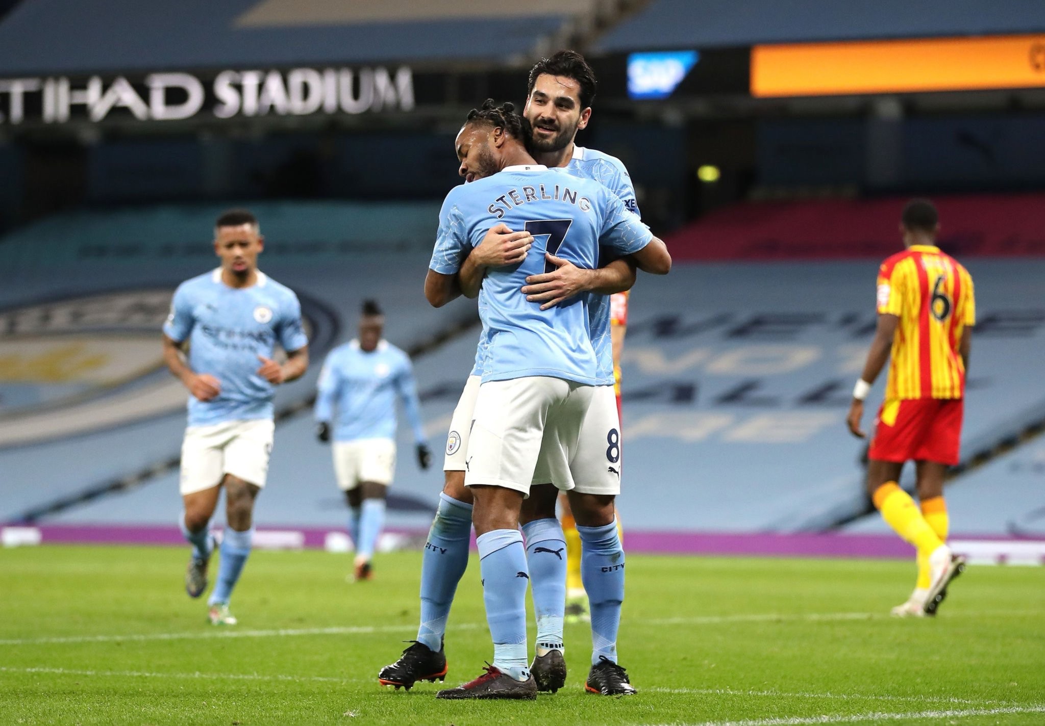 的年轻球员 的年轻球员