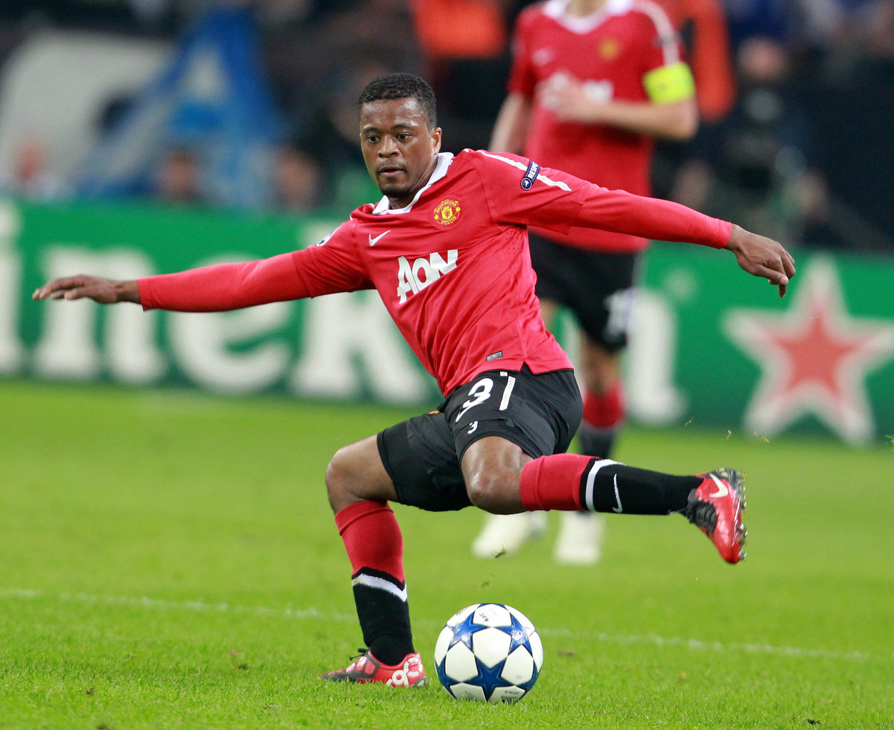 示了他的 示了他的