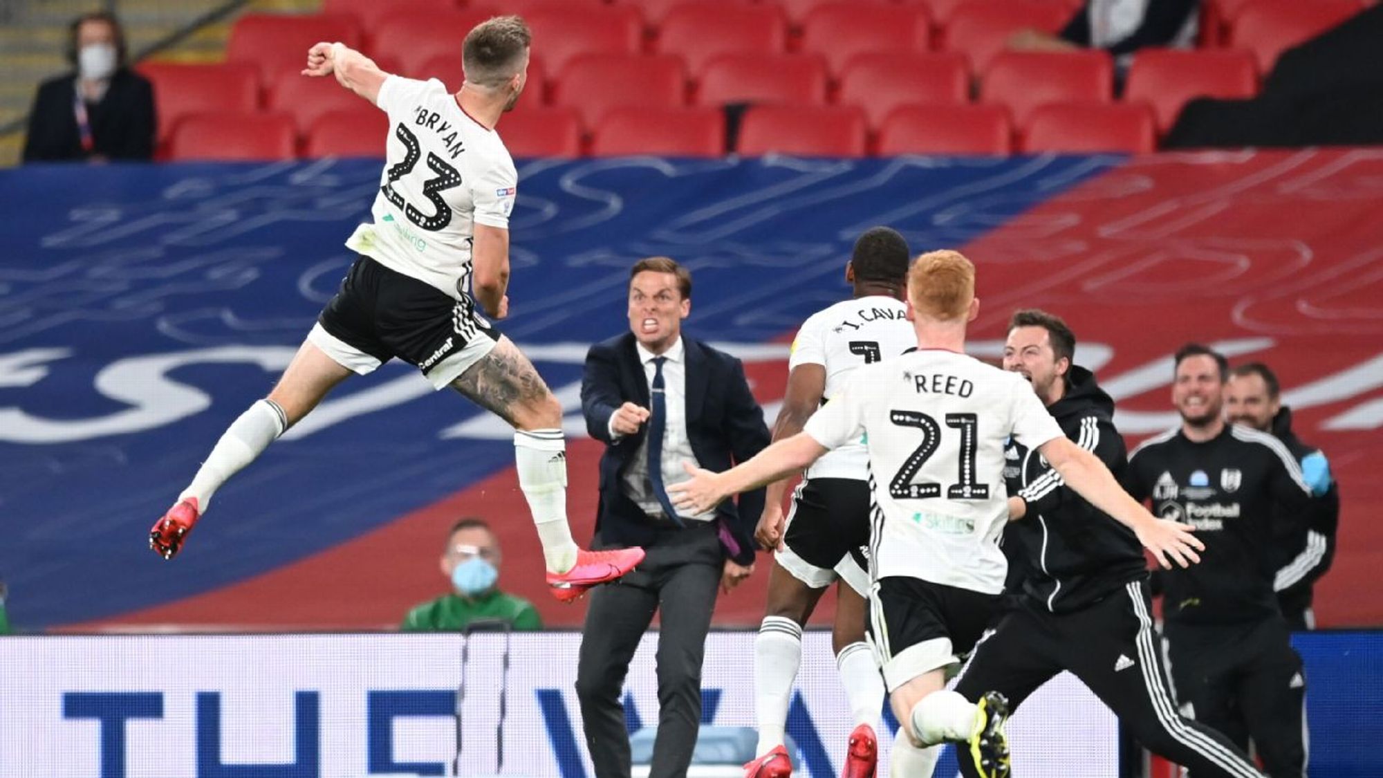 離不開他在 離不開他在